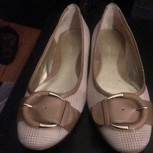 Anne Klein formal casual fashion shoes w buckle
